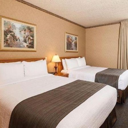 The Glenmore Inn & Convention Centre YYC Eksteriør bilde