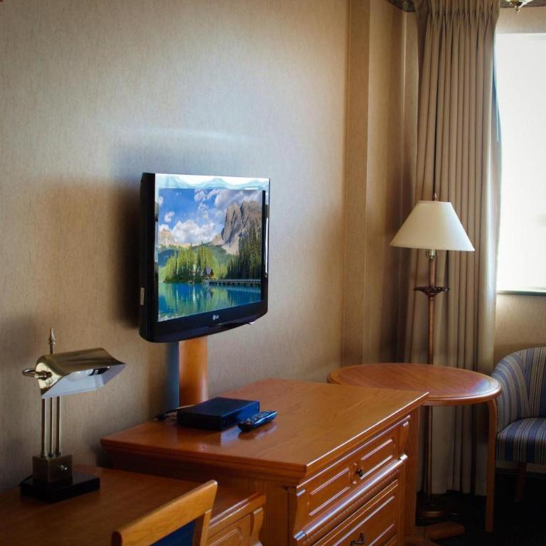 The Glenmore Inn & Convention Centre YYC Eksteriør bilde