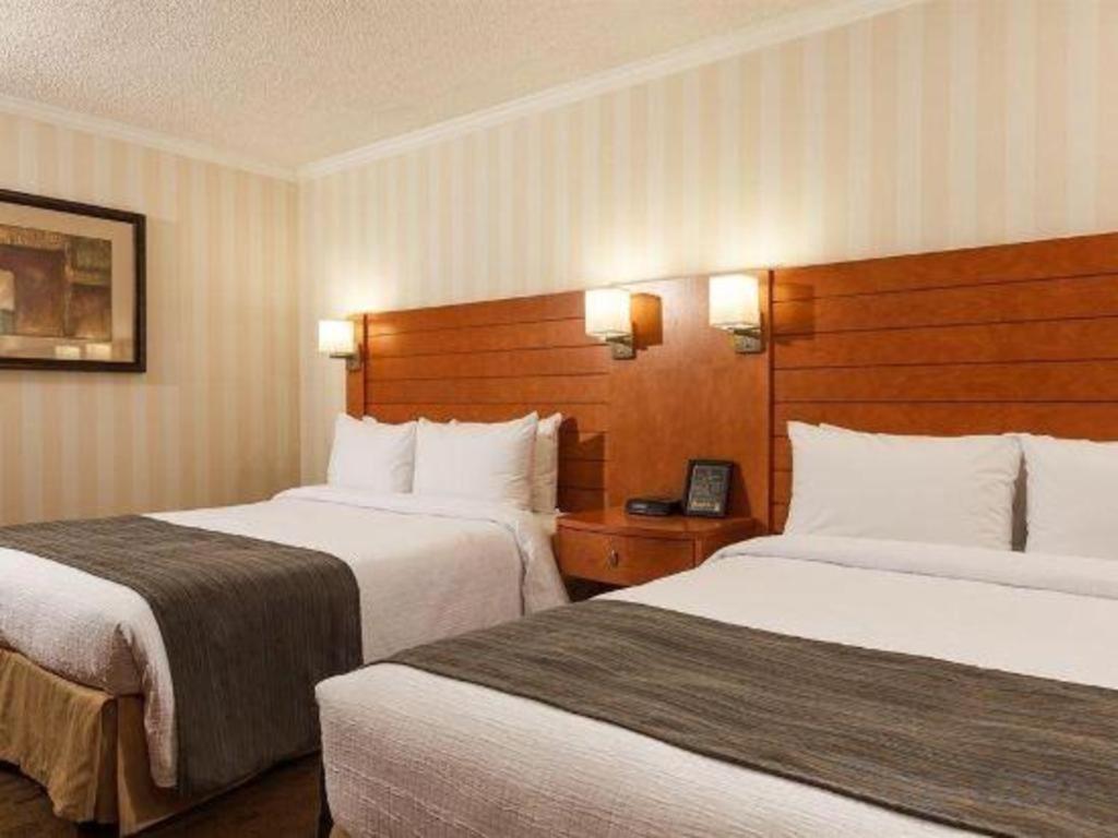 The Glenmore Inn & Convention Centre YYC Eksteriør bilde