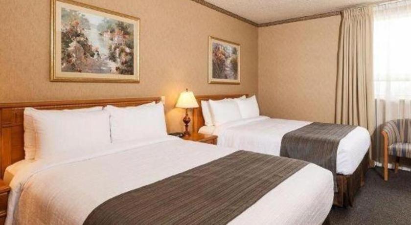 The Glenmore Inn & Convention Centre YYC Eksteriør bilde